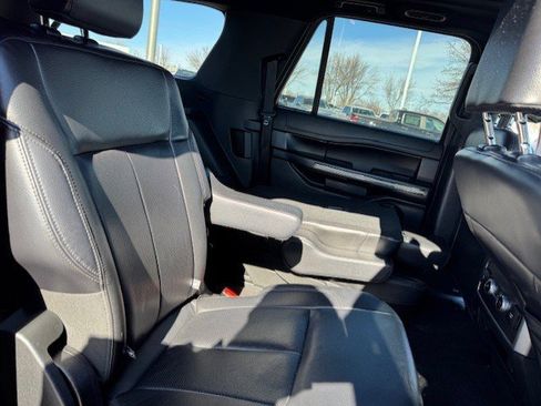 Certified 2021 Ford Expedition Max XLT image 38