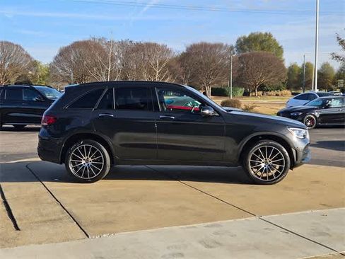 Used 2022 Mercedes-Benz GLC 300 image 9