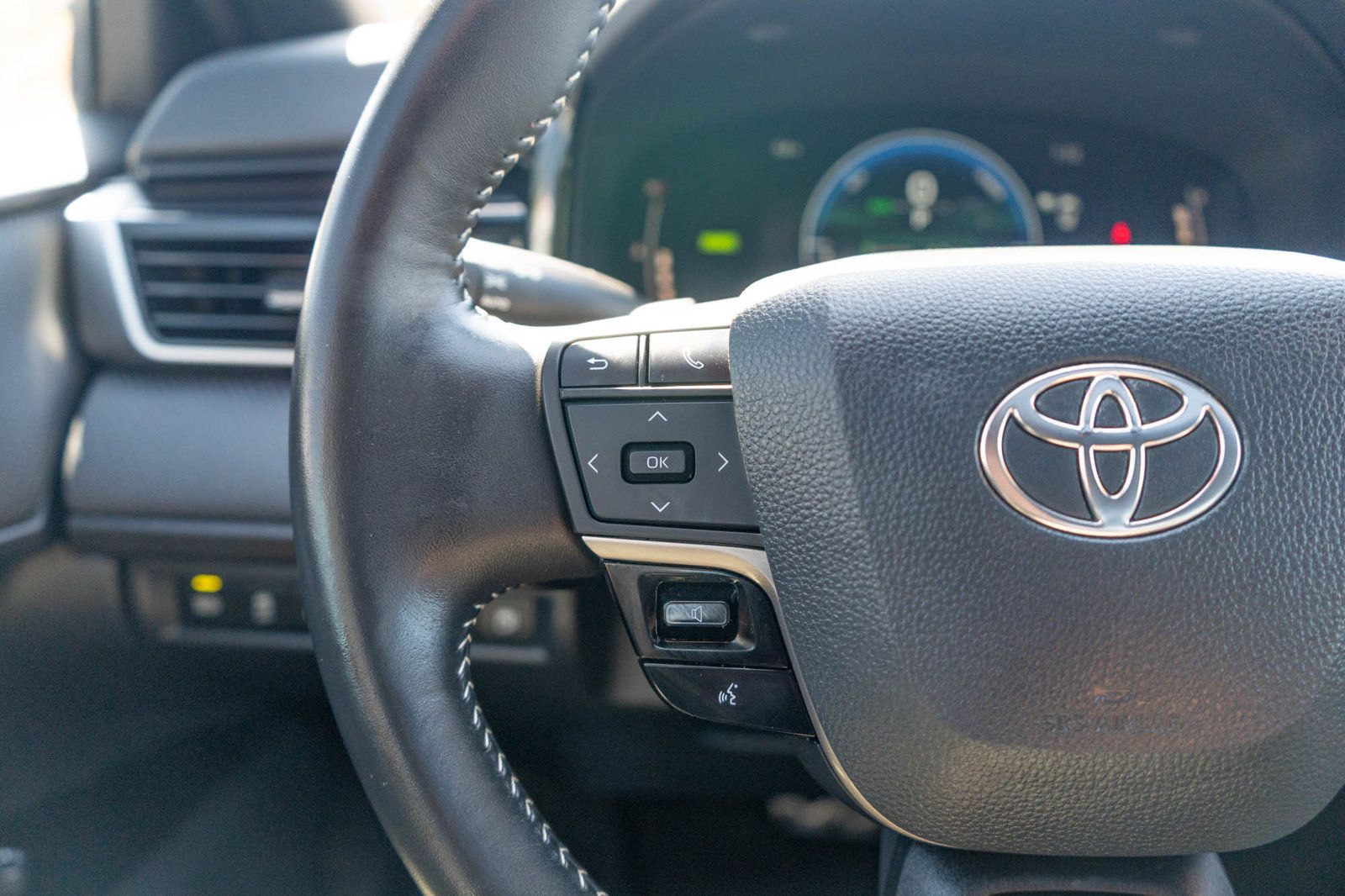 Certified 2025 Toyota Camry SE w/ Multimedia Upgrade Package FWD image 27