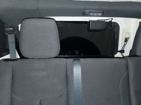 Used 2018 Jeep Wrangler Unlimited Sport S image 21