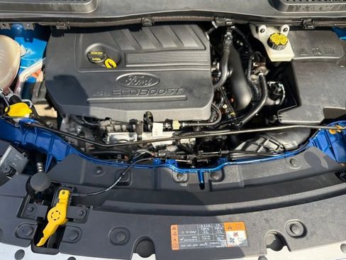 Used 2017 Ford Escape Titanium image 22