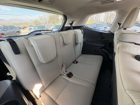 Used 2025 Subaru Ascent Premium image 30