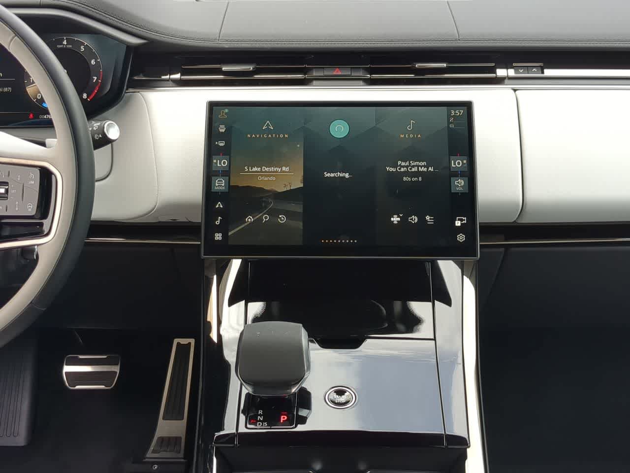 Certified 2025 Land Rover Range Rover Sport Dynamic SE AWD/4WD image 30