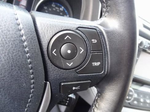 Used 2017 Toyota RAV4 XLE image 12