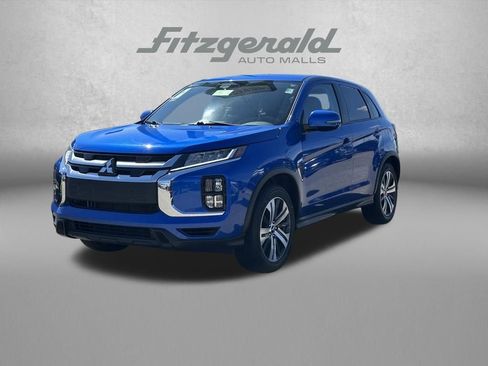 Used 2024 Mitsubishi Outlander Sport SE image 2