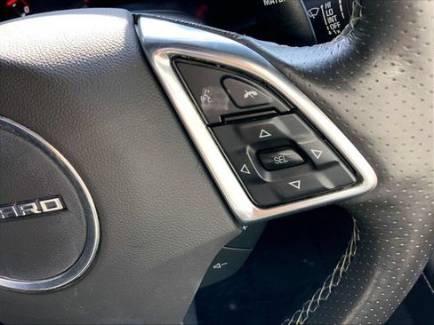 Used 2017 Chevrolet Camaro SS RWD image 18