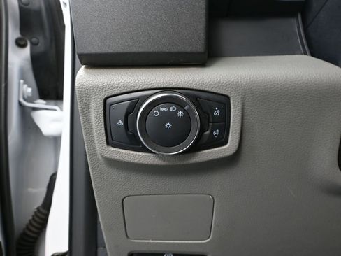 Used 2022 Ford F250 XL w/ Power Equipment Group image 31