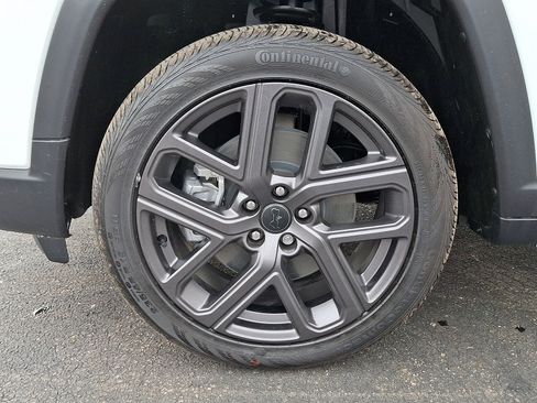 New 2026 Jeep Compass Limited image 5