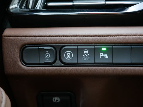 Certified 2023 Acura MDX SH-AWD w/ Technology Package image 26