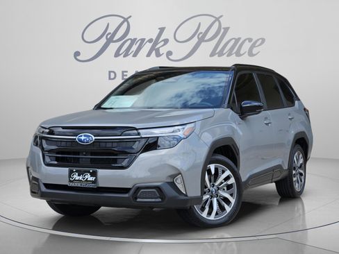 Used 2025 Subaru Forester Touring AWD/4WD image 1