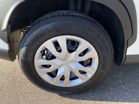 Certified 2026 Toyota Corolla Cross L image 20