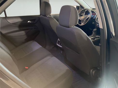 Certified 2024 Chevrolet Equinox LT w/ LPO, Floor Liner Package FWD image 31