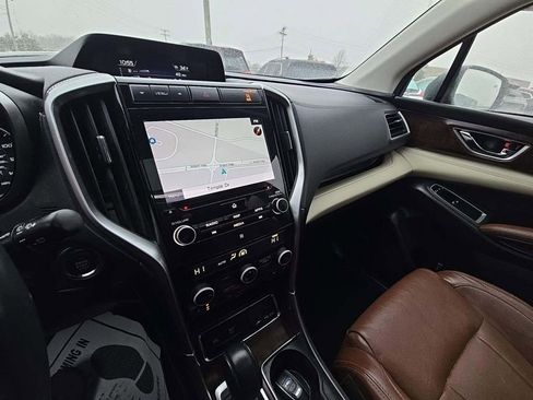 Used 2019 Subaru Ascent Touring image 4