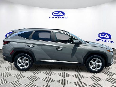 Used 2024 Hyundai Tucson SEL FWD image 2