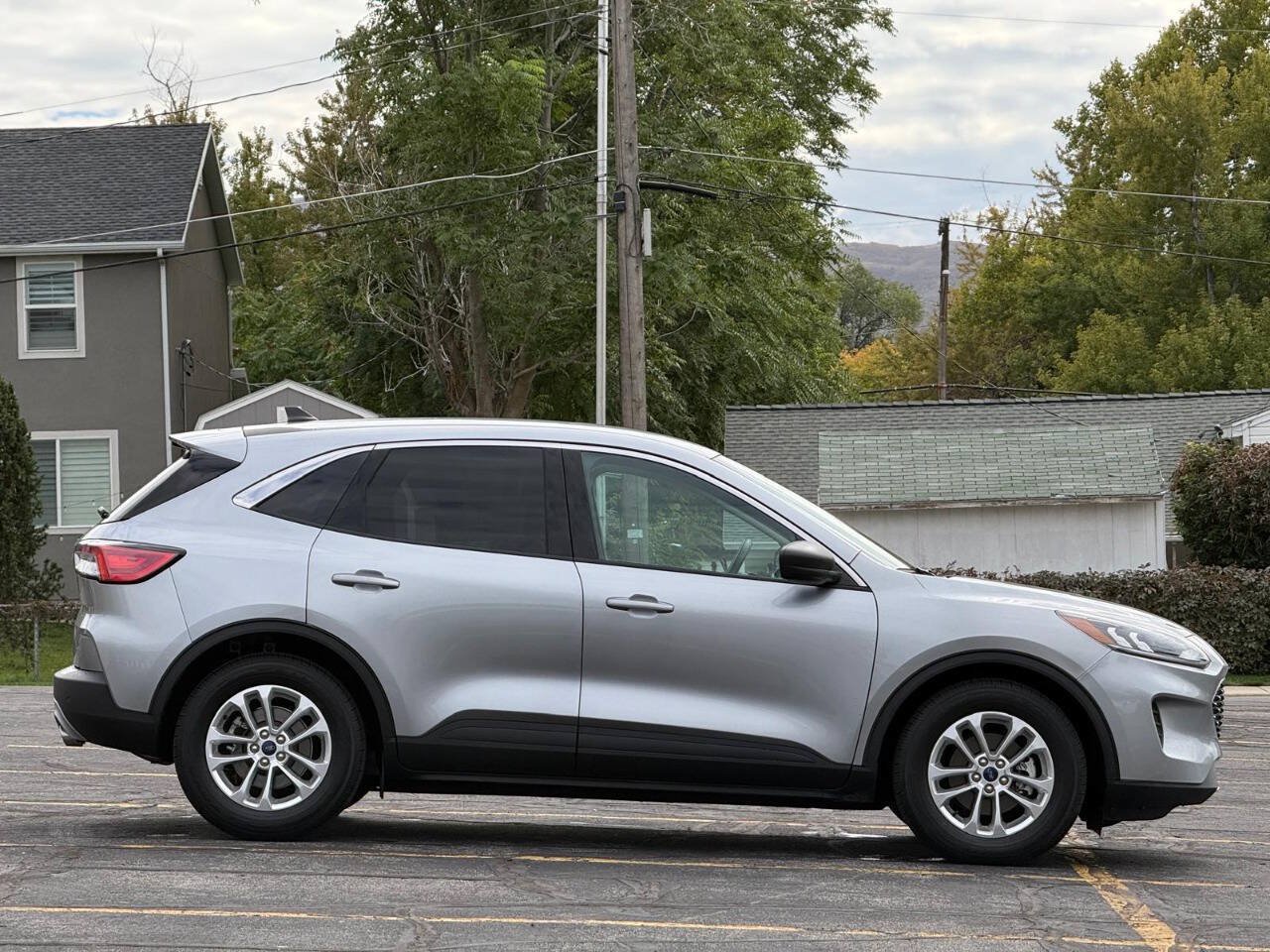 Used 2022 Ford Escape SE FWD image 6