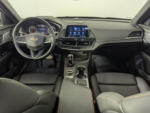 Used 2022 Cadillac CT4 V image 18