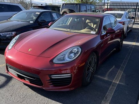 Used 2015 Porsche Panamera Turbo image 2