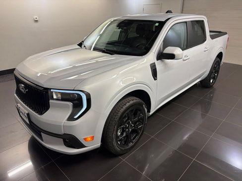 New 2026 Ford Maverick Lobo AWD/4WD image 3