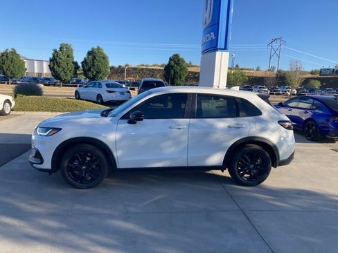 New 2026 Honda HR-V Sport image 1