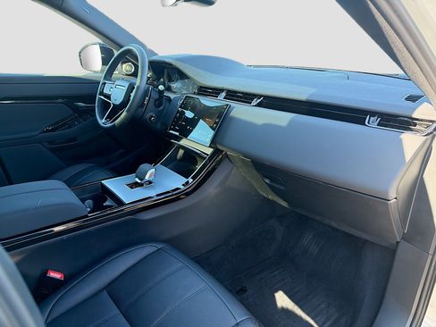 Used 2025 Land Rover Range Rover Evoque S image 14