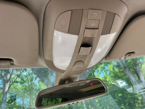 Used 2011 Mercedes-Benz R 350 4MATIC image 44