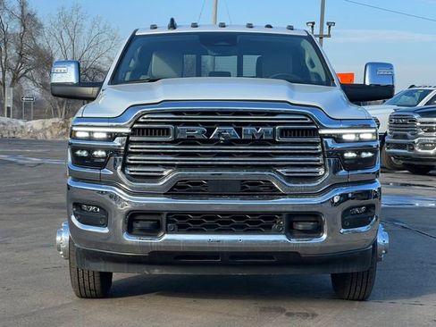 Used 2025 RAM 3500 Laramie image 57