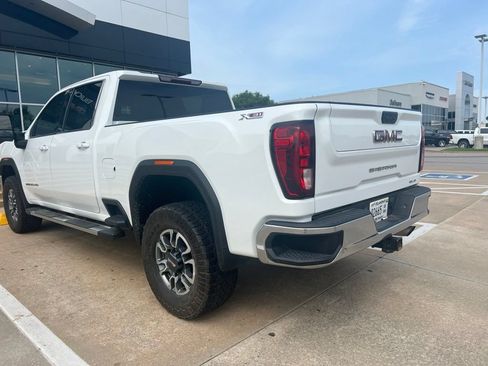 Used 2022 GMC Sierra 2500 SLE w/ SLE Value Package; AWD/4WD image 11