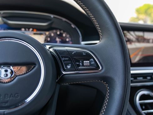 Used 2023 Bentley Continental GT V8 image 9