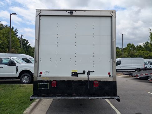 Used 2024 Ford F550 2WD Regular Cab Super Duty w/ XL Chrome Package image 5