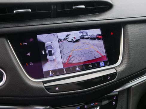 Used 2024 Cadillac XT5 Premium Luxury w/ Technology Package image 17