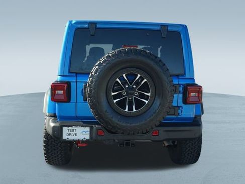 Used 2025 Jeep Wrangler Rubicon image 7