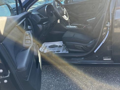 Used 2018 Subaru Impreza 2.0i Premium image 5