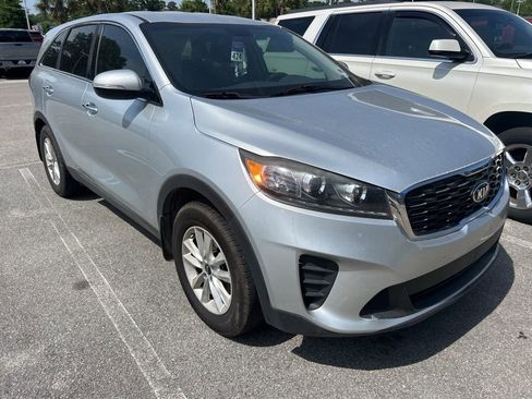 Used 2019 Kia Sorento L FWD image 3
