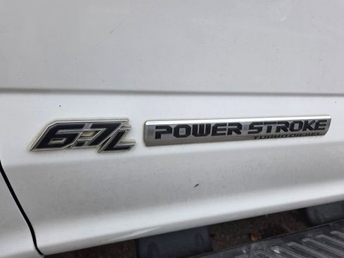 Used 2017 Ford F250 XLT w/ XLT Value Package image 4