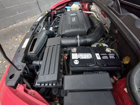 Used 2015 Volkswagen Beetle 1.8T image 64