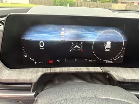 Used 2024 Kia Telluride SX w/ Towing Package AWD/4WD image 13