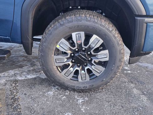 New 2026 GMC Sierra 2500 Denali w/ Denali Reserve Package image 9