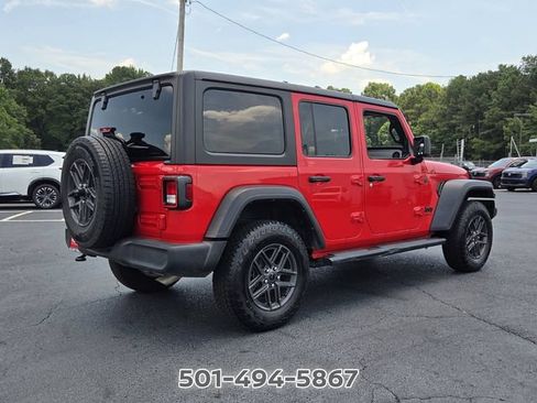 Used 2024 Jeep Wrangler Unlimited Sport AWD/4WD image 5