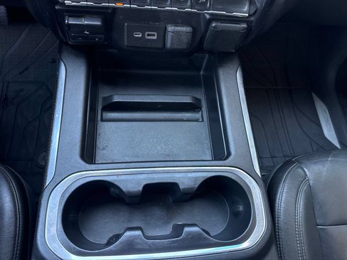 Used 2019 Chevrolet Silverado 1500 RST AWD/4WD image 24