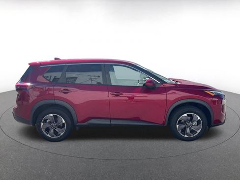 Used 2025 Nissan Rogue SV FWD image 16