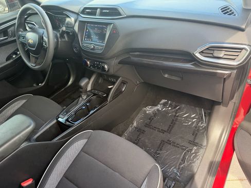 Used 2023 Chevrolet TrailBlazer LT image 11