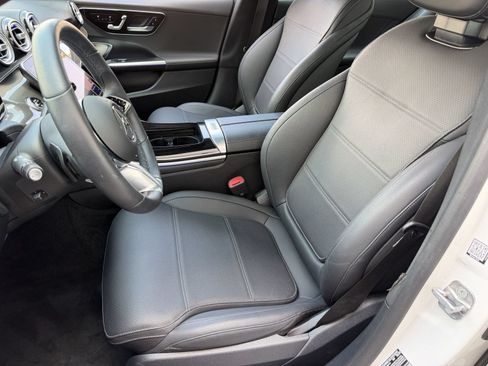 Certified 2026 Mercedes-Benz C 300 4MATIC Sedan image 5