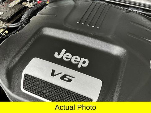 Used 2016 Jeep Wrangler Unlimited Sahara w/ Connectivity Group image 34