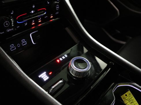 Used 2023 Jeep Grand Cherokee L Limited image 25