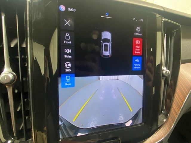 Certified 2023 Volvo XC60 B5 Plus AWD/4WD image 23