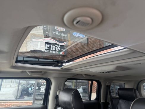 Used 2008 HUMMER H3 Luxury image 33