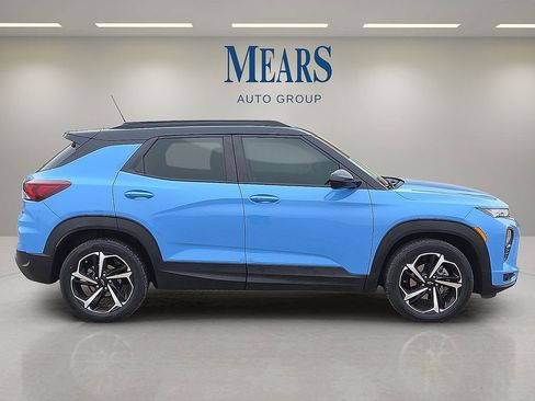 Used 2023 Chevrolet TrailBlazer RS w/ Sun and Liftgate Package image 6