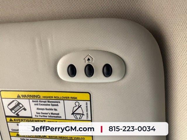 Used 2017 Ford Escape Titanium FWD image 22