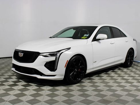 Used 2020 Cadillac CT4 V w/ Climate Package RWD image 3