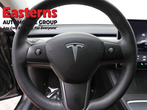 Used 2022 Tesla Model 3 Long Range AWD/4WD image 10